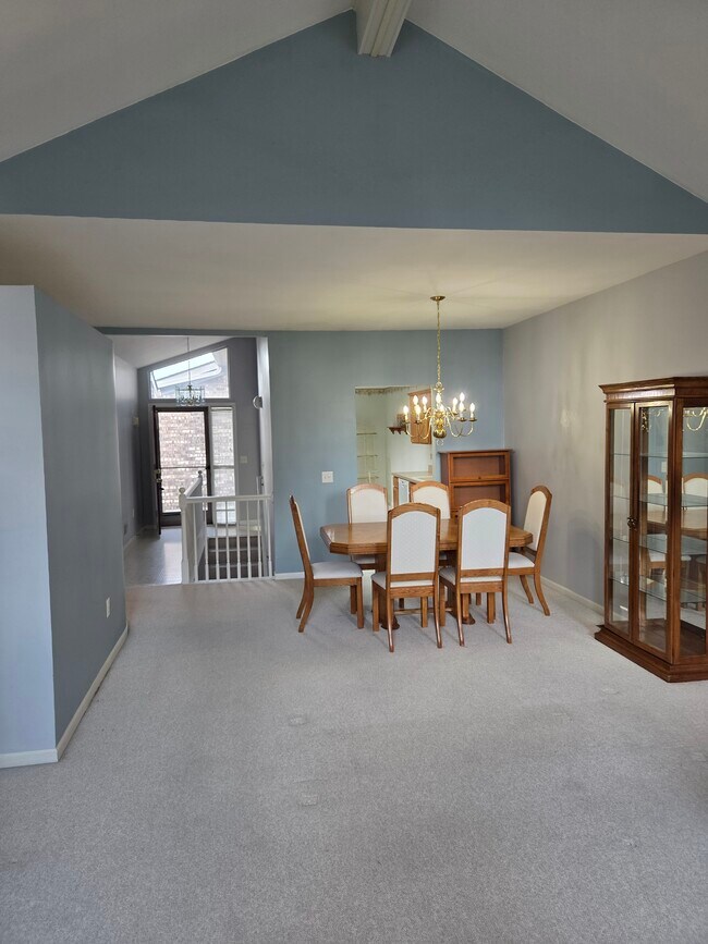 Foto del edificio - 59025 Golden Oak Ct