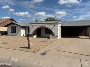 Building Photo - 7320 W Rose Ln