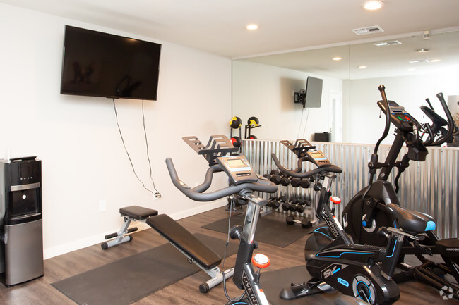 Fitness Center - Sage Hill Apartment Homes