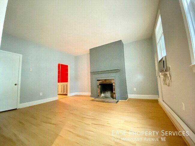 Foto del edificio - 722 Maryland Ave NE