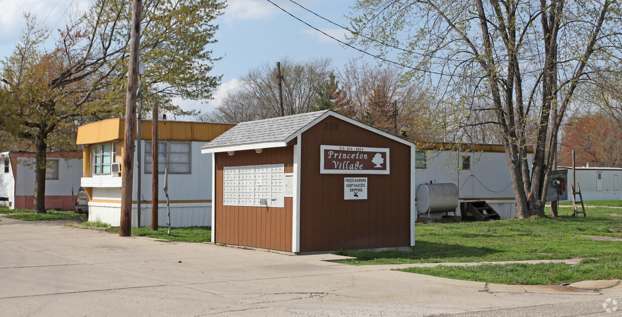 Foto principal - Princeton Village Mobile Home Community