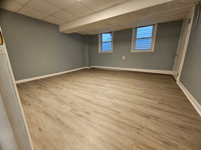 Building Photo - 42 S Harrisburg Ave