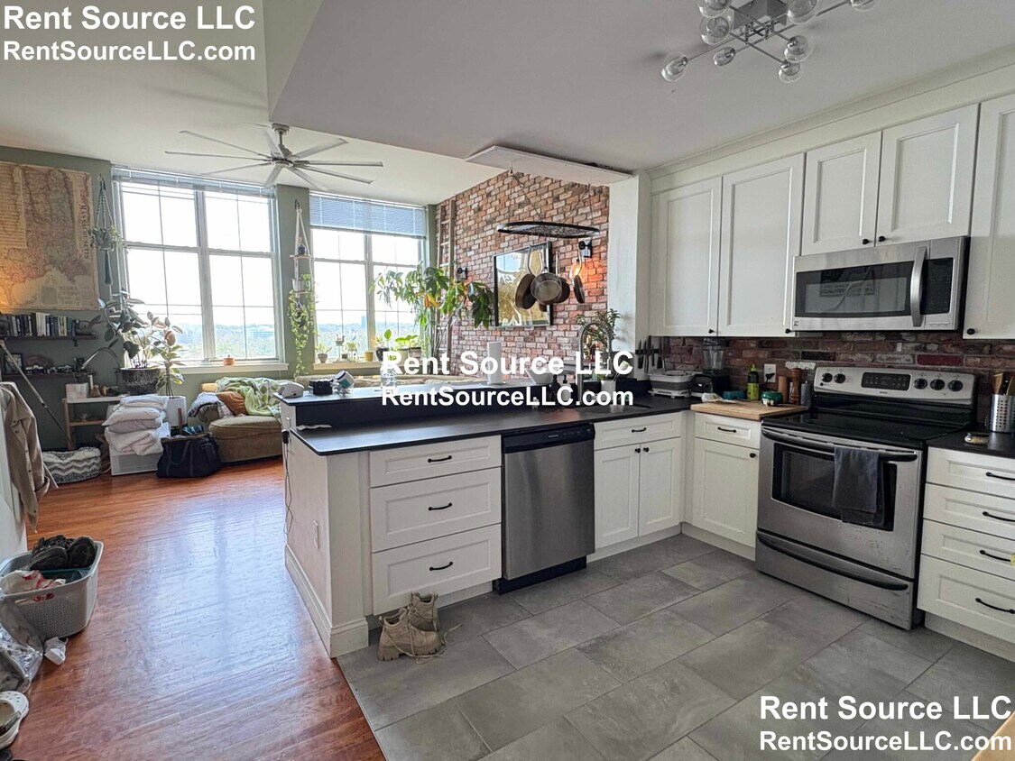 Foto principal - 240 Heath St