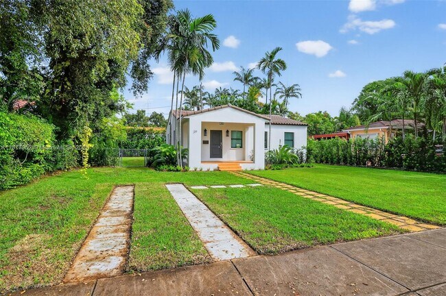 Building Photo - 29 Alcantarra Ave