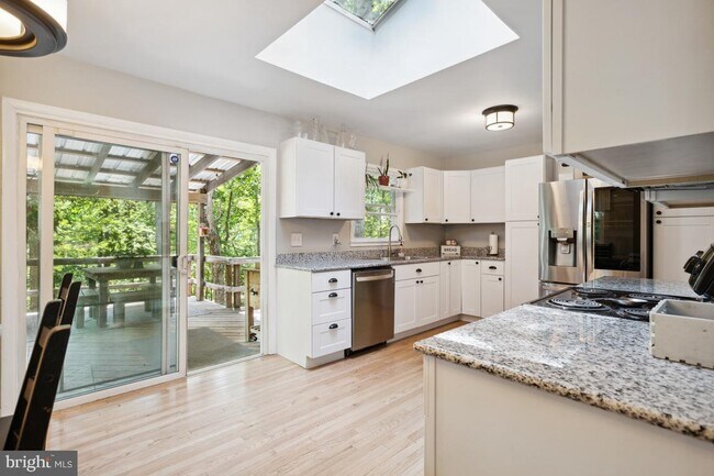 Foto del edificio - 2201 Gore Dr