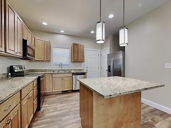 Foto del edificio - 343 Jared Steele Ln