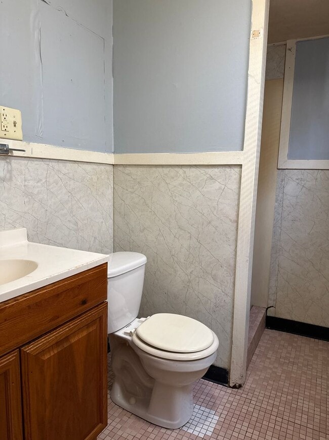 Foto del edificio - 2114 E Converse St