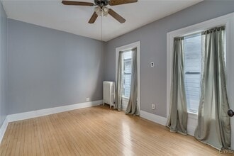 Building Photo - 121 Haley St