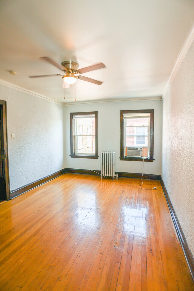 Foto del edificio - 1480 W Winnemac Ave