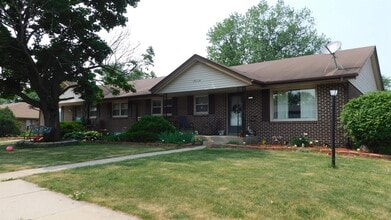 Building Photo - 4406 Crawford Dr