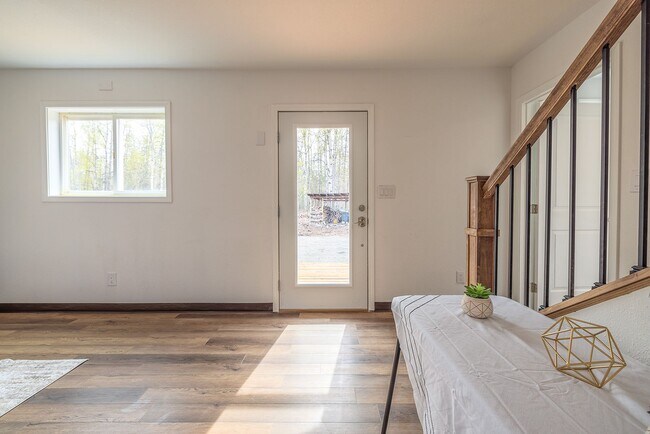 Foto del edificio - Cozy cabin in the woods on 2.22 Acres!  Se...