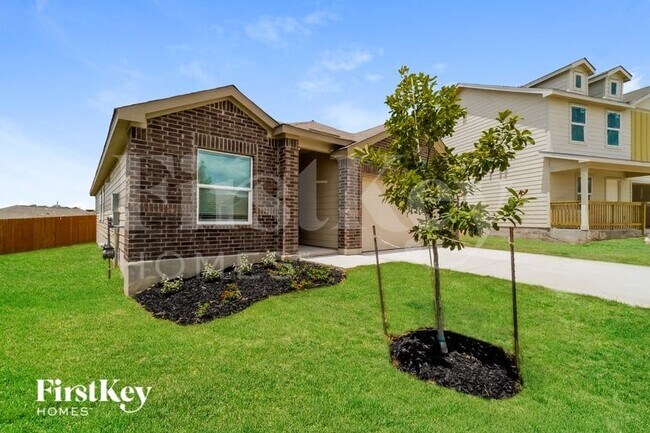 Foto del edificio - 13003 Rosemary Cove