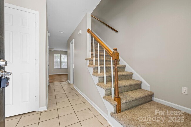 Foto del edificio - 2956 Iron Gate Ln