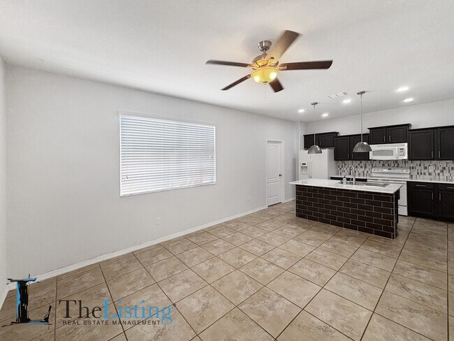 Foto del edificio - 11174 Savannah Landing Cir