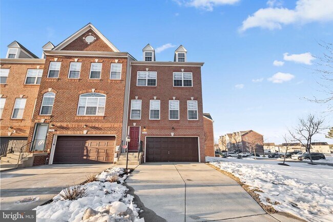 Foto del edificio - 4904 Olympia Pl