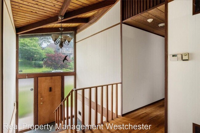 Building Photo - 5 br, 3 bath House - 21 Lexington Drive