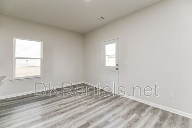 Foto del edificio - 160 Avondale Blvd SE