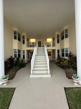 Building Photo - 177 Grove Isle Cir