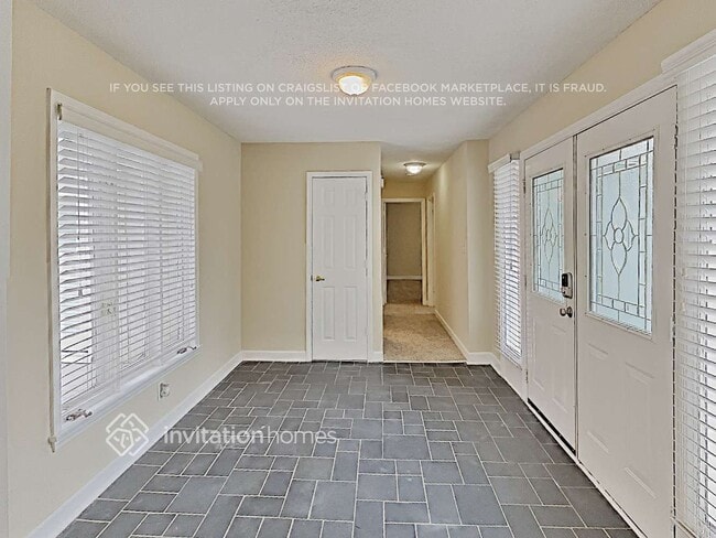 Foto del edificio - 924 Pine Forest Rd