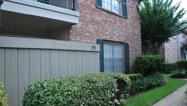 Building Photo - 845 Augusta Dr