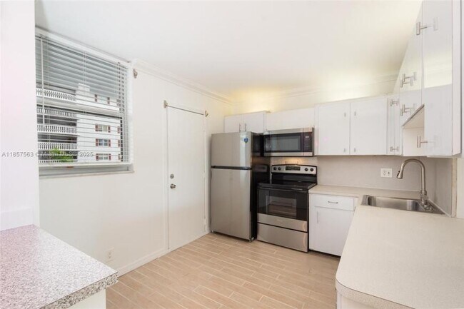 Foto del edificio - 2 bedroom in Sunny Isles Beach FL 33160
