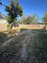 Building Photo - 1411 Miles St