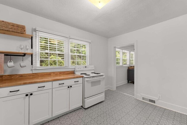 Building Photo - 241 W Pike St