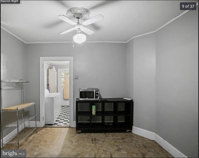 Dining - 212 Mannion Ave