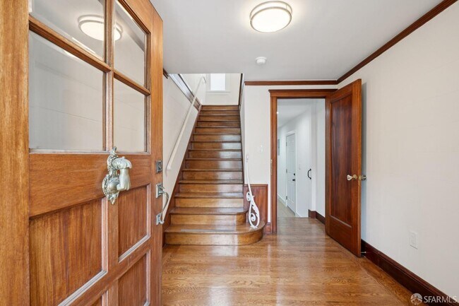 Foto del edificio - 3229 Baker St