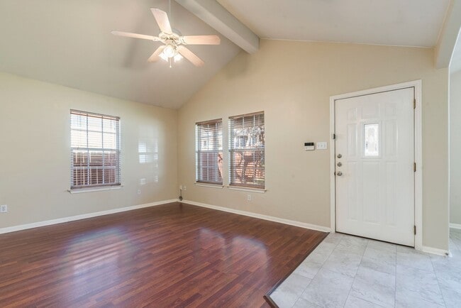 Foto del edificio - Charming 3 bedroom, 2 bathroom home in the heart of East Austin
