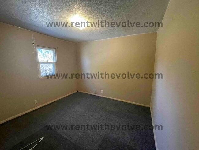 Foto del edificio - 225 S Angle St