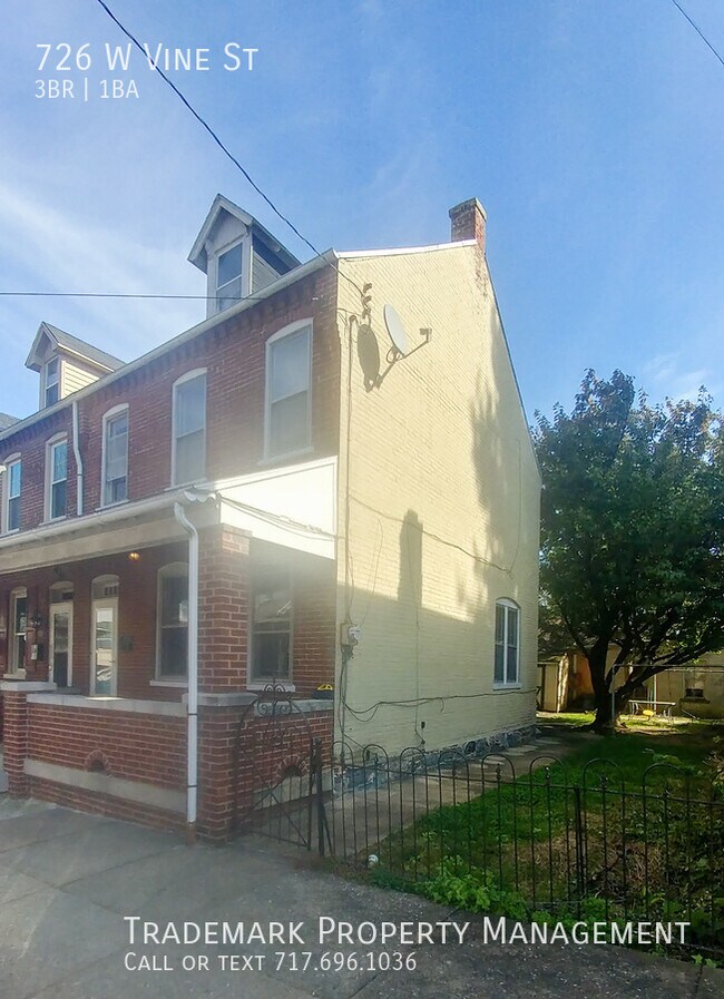 Building Photo - Nice 3 Bedroom Town Home