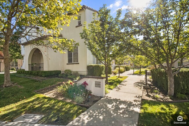Foto del edificio - 1135 Cedarwood Loop