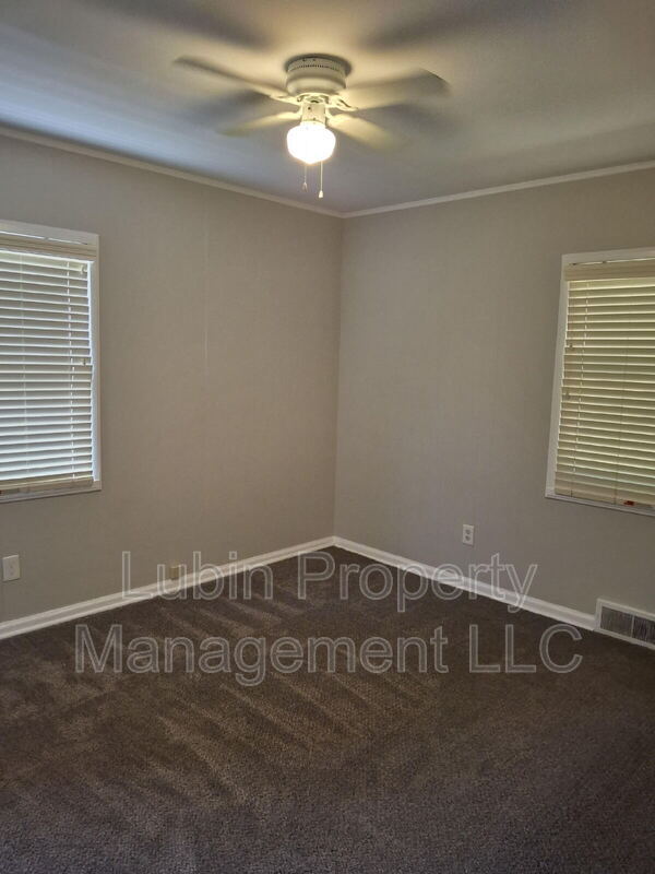 Foto del edificio - 5418 Brantford Ave