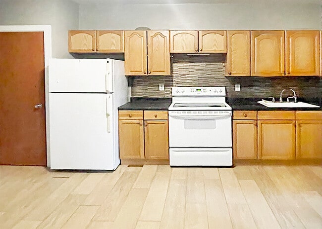 Building Photo - 378 Madison Ave