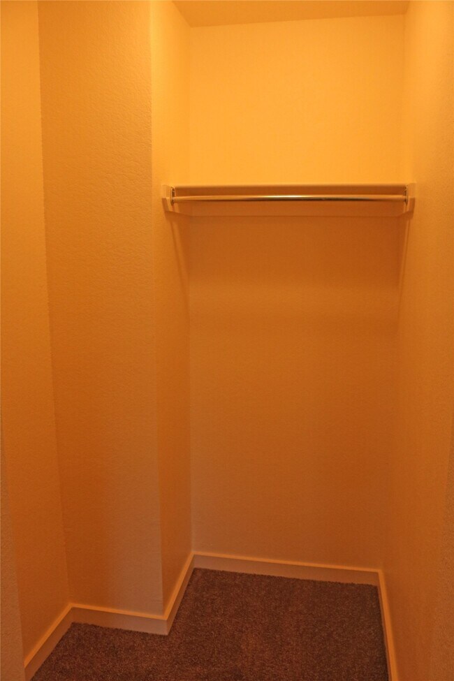 Building Photo - 10535 Mills Rd