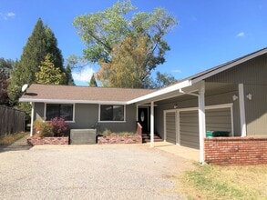 Building Photo - 11072 Ringtail Rd