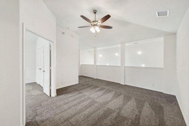 Building Photo - 804 Sedona St