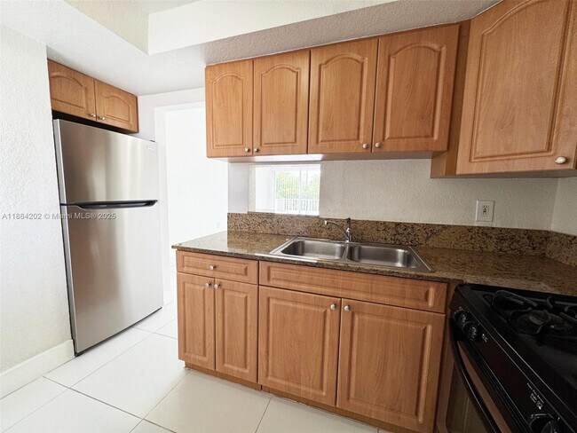 Foto del edificio - 7701 SW 88th St
