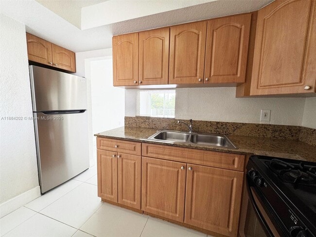 Building Photo - 7701 SW 88th St