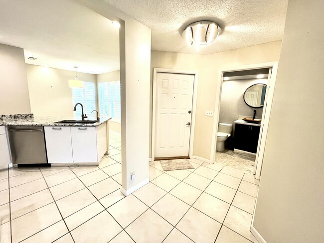 Foto del edificio - 512 Ocean Dunes Cir