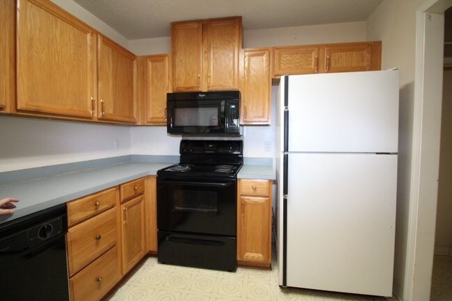Building Photo - 1321 White Blossom Ln