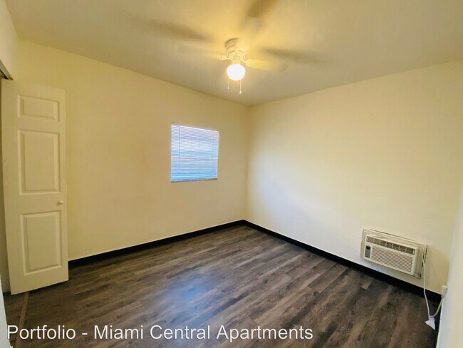 Building Photo - 560 NW 7th St