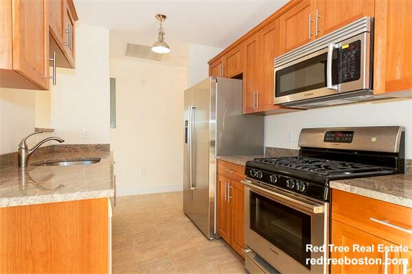 Primary Photo - 277 Summer St