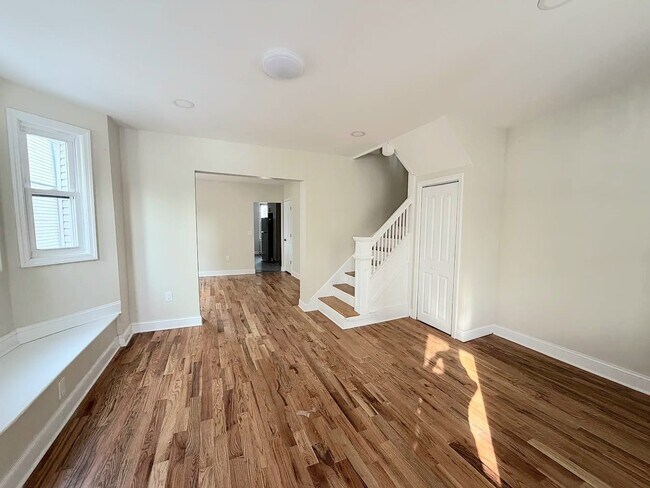 Building Photo - 133 E Grant Ave