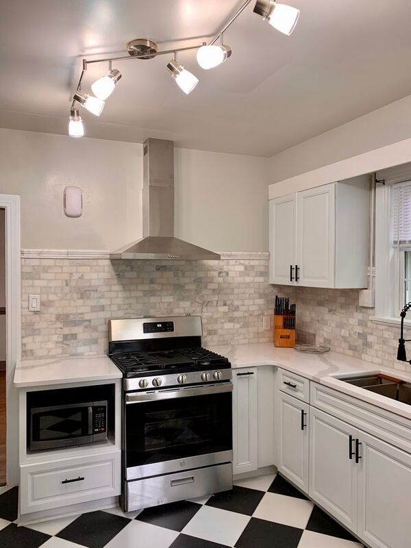 Foto del edificio - 3218 Douglasdale Rd
