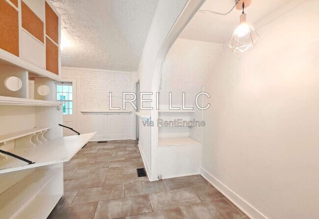 Foto del edificio - 515 E 11th St