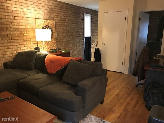 Building Photo - 1 br, 1 bath Apartment - 854 W ALtgeld