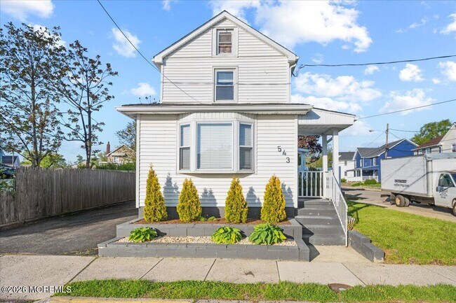 Foto del edificio - 543 Springdale Ave