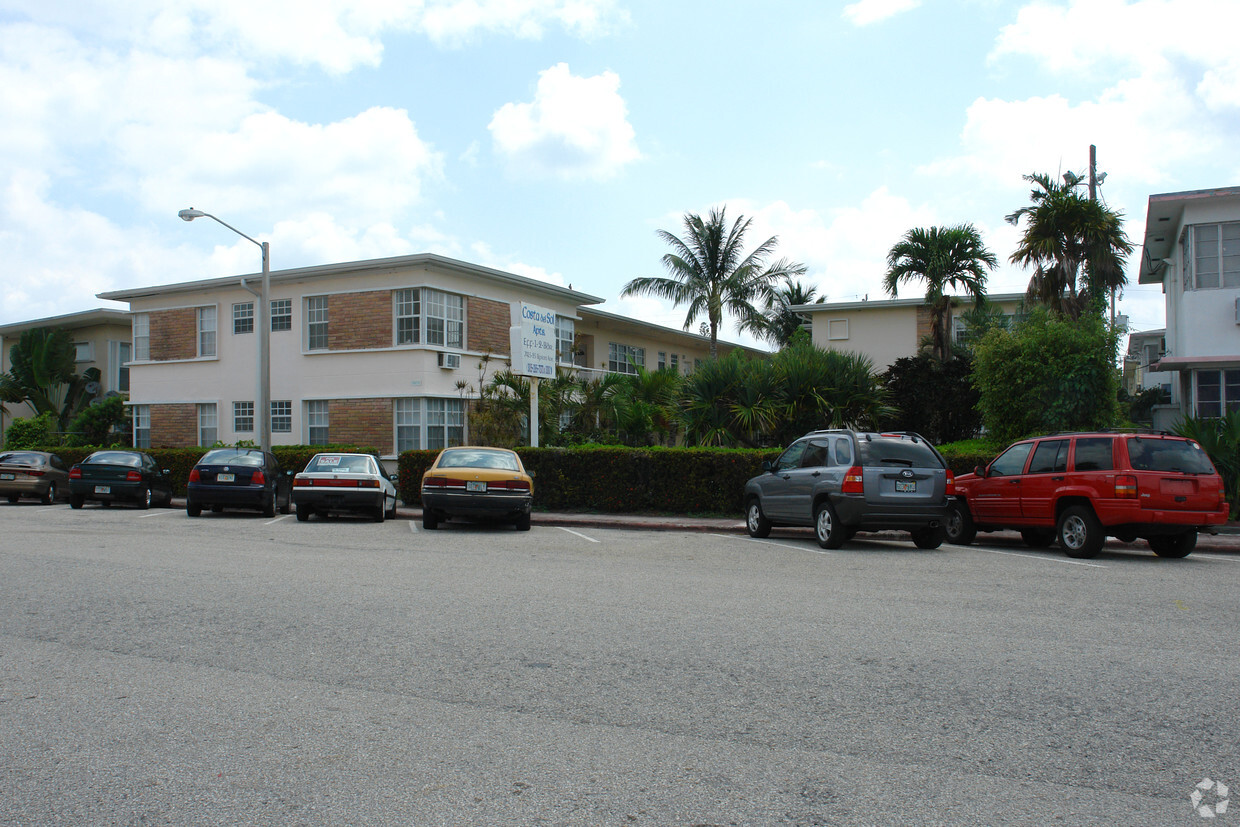 Primary Photo - Costa Del Sol Apartments